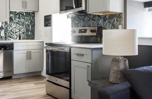 Near Southside Apartment | FRONTDESK Modern 1 BR Apt near Tower Grove Park