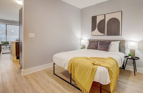 Cole-Noble District Apartment | Frontdesk | Studio Apt by Gainbridge Fieldhouse