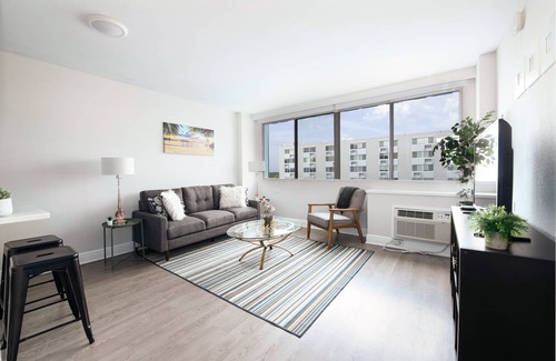 St. Petersburg Apartment | FRONTDESK The Wayland Apts Downtown St Pete