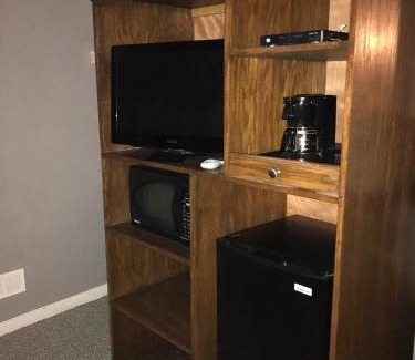 Cuba Hotel | Frontier Motel