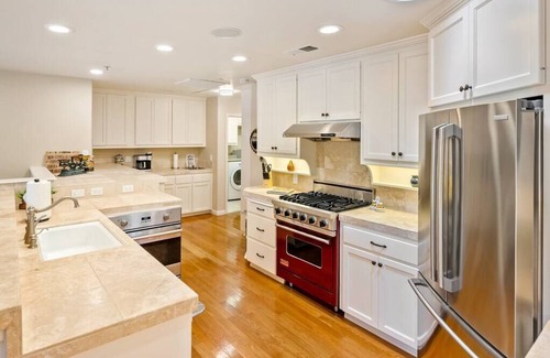 Templeton House | Frontier Oaks: Spacious Templeton Retreat