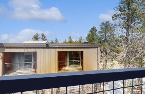 Fraser Apartment | Frosty Peak Perch