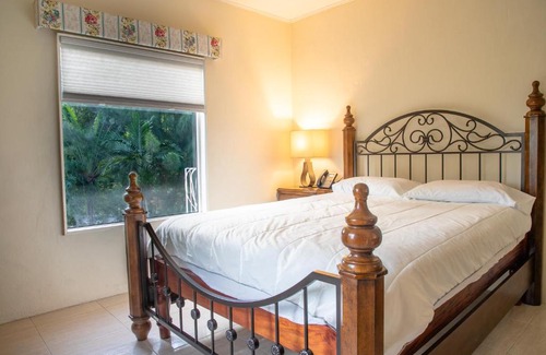 Ocho Rios Villa | Fruta Villa at the Falls