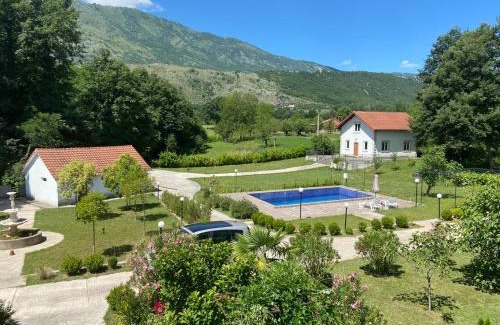 Danilovgrad Villa | Frutak Villa Resort