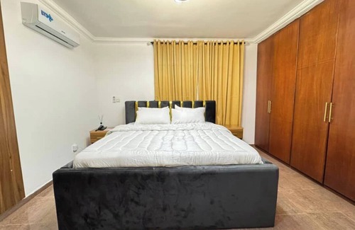 Lekki Phase 1 Hotel | FRYBURG HOTEL AND SUITES
