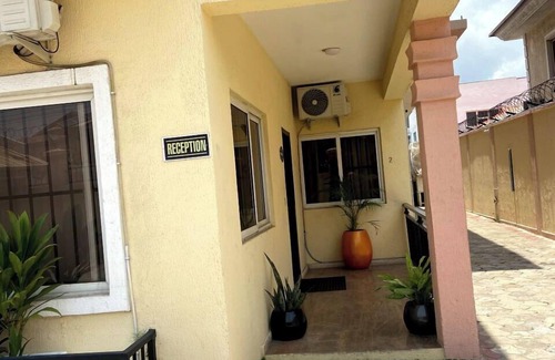 Lekki Phase 1 Hotel | FRYBURG HOTEL AND SUITES
