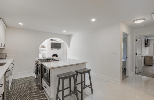 Blythewood House | Ft. Jackson, Dogs, 1G Wi-Fi, Health Professionals