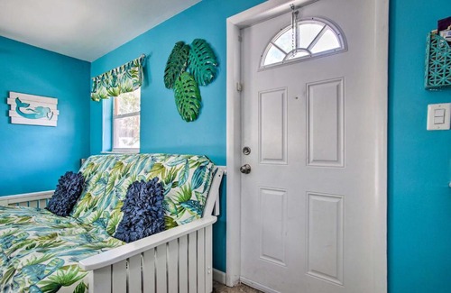 Lake Ridge Apartment | Ft Lauderdale Tropical Hideaway - 2 Mi to Beach!