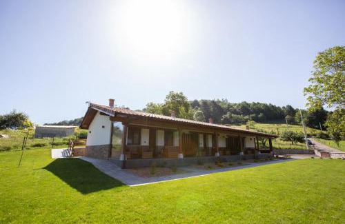 Soto de Cangas Apartment | Fuente El Güeyu