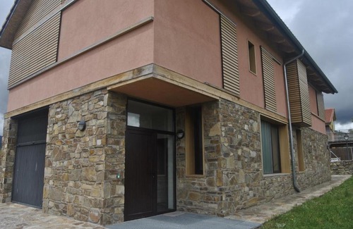 La Serna del Monte Apartment | FUENTE HONDA