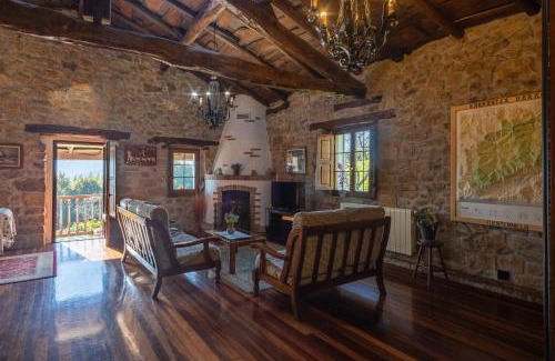 Valle de Carranza House | Fuenternilla