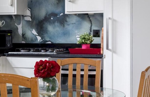 Munster House | Fulham Amazing 2-Bedroom House by Central London