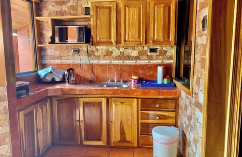 Villa Bonita Apartment | Full apartment 5 minutes Airport Ground floor and upstairs with internet connection