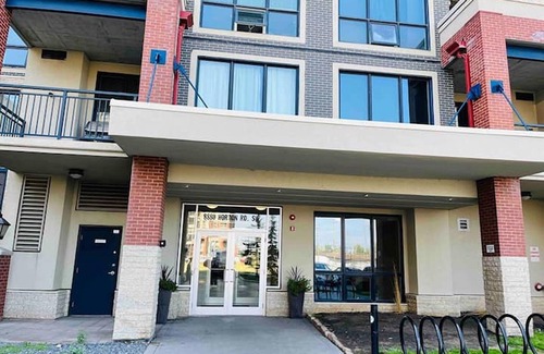Haysboro Apartment | Full Apartment at Train Station