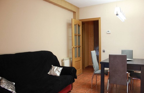 Sabadell Apartment | FULL APARTMENT OUTSIDE 20 'FROM BARCELONA. HUTB-017731.