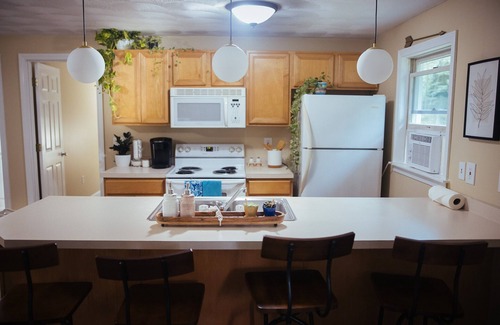 Saunderstown Apartment | Full apartment minutes from Newport and the beaches