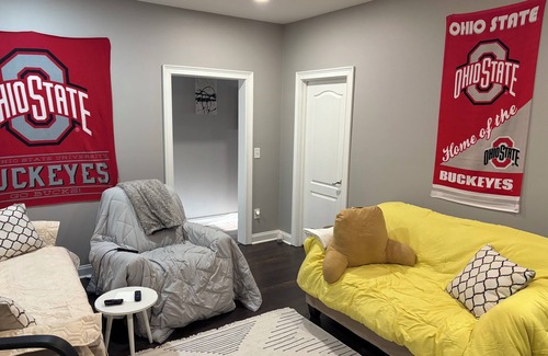 Braselton Apartment | Full bed, closet, mounted TV, with apartment amenities at this fabulous rate.