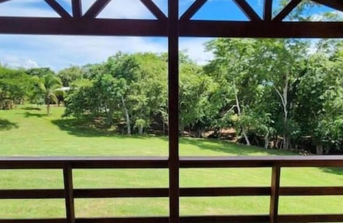 Spanish Lookout House | Full Belizean Cabinnn
