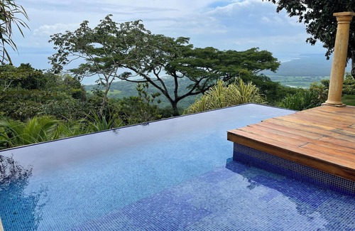 Tarcoles House | Full comfort 3 bedrooms house with AC, swimming pool, near Carara NP