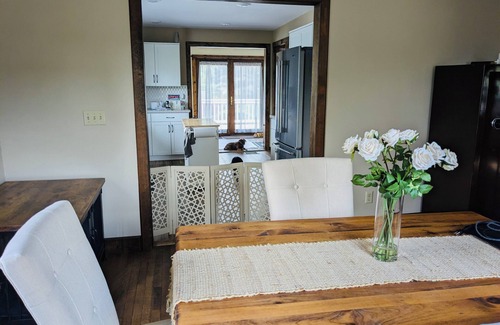 Oneonta House | Full Count - Baseball Lodging in Oneonta
