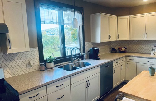 Oneonta House | Full Count - Baseball Lodging in Oneonta