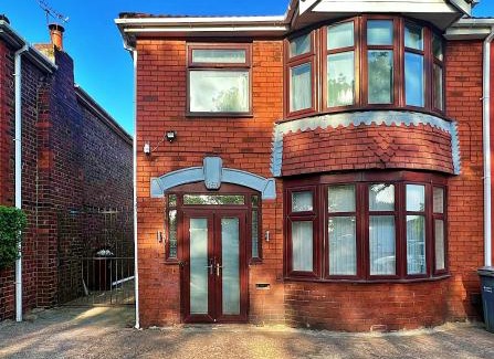 Cheetham Hill House | Full Home in Heywood Street near Cheetham Hill
