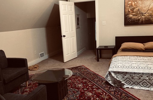 Capital View House | Full Home One Block from UAMS