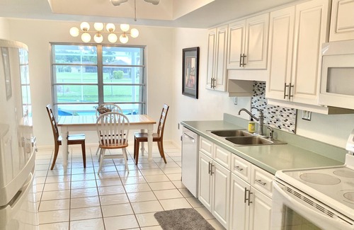 Biggar House | Full Home w Pool. Country Club. Golf. Close to Beaches. 5 Stars. Low Rate Sale.