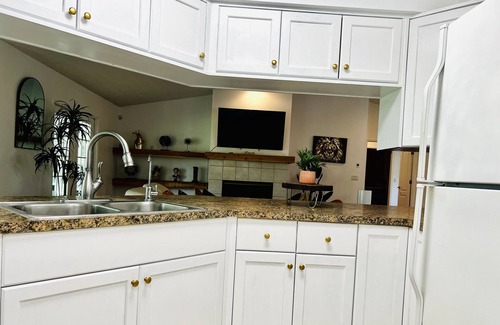 Lake Magdalene Ski Chalet | Full house 3bedrooms 2bathrooms spacious back yard and a beautiful views to Lake