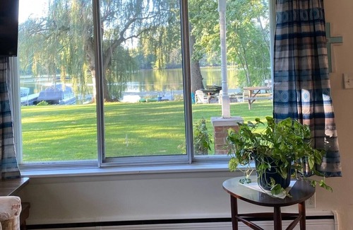 Helmer House | Full House on the Lake with Free kayaks, paddleboats and a fishing boat.