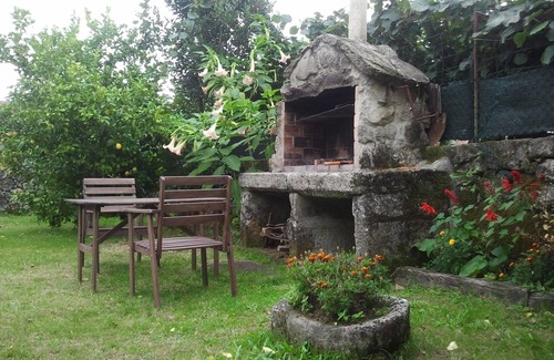Ponte Caldelas House | FULL house with enclosed property, garden and barbecue. SEPTEMBER 80€/noche