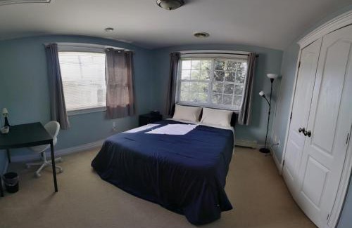 Halifax House | Full Kitchen AC Share Bathroom #2