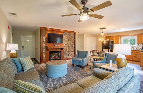 McGaheysville Condo | Full Kitchen, Mountain Views, Resort access!