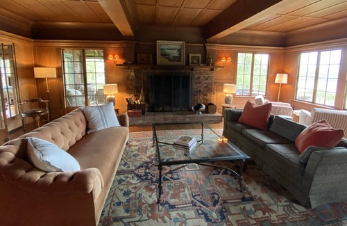 Inverness House | Full Moon Retreat Home with Sweeping Bay Views