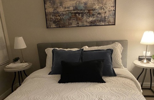 Valle Lindo Other | Full of art & 2 loft spaces & king size bed