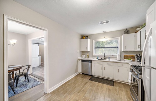 Pasadena House | Full remodel 3BR High-Speed WiFi Near Hobby Airport