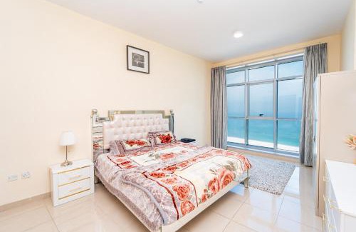 Rumailah Apartment | Full seaview luxury with gym,pool,jacuzzi,sauna,24x7 cafe,beach,restaurants,medical and more