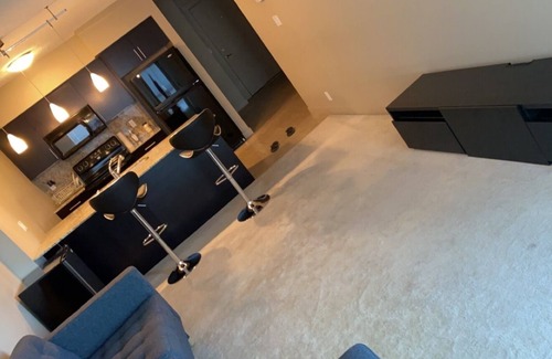Haysboro Apartment | Full Train Station Apartment at Heritage Station (Near Stampede)
