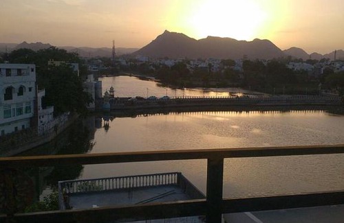 Lake Swaroop Sagar House | Full View Villa