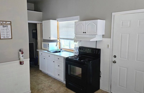 Chemainus Hotel | Fuller Lake Motel