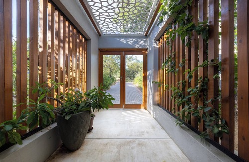 Hoedspruit Villa | Fully air conditioned grand suite with views to the riverine