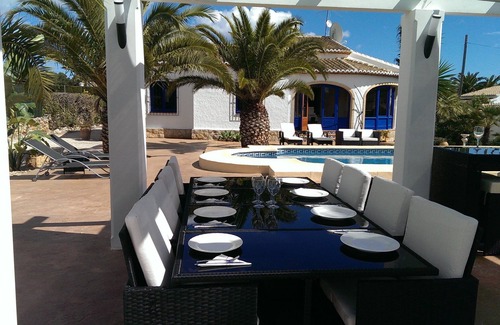 Costa Nova Villa | Fully Air Conditioned Villa With Heated Pool Set In Large Landscaped Gardens