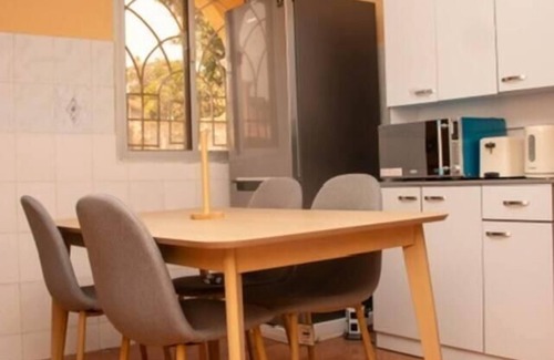 Freetown House | Fully Aircondition 3Bed Villa- A/c- WiFi- Hotwater
