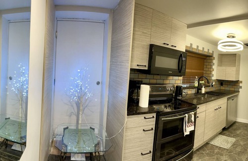 Delta Apartment | Fully AirConditioned Resort Style home living w/Hottub,outdoor shower and pool.