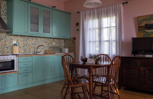 Kala Nera House | Fully detached holiday home with garden and fantastic sea view.