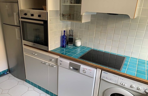 Les Salles-sur-Verdon House | Fully-equipped furnished house in village center