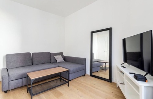 Chatillon Apartment | Fully-equipped 2-room apartment, refurbished, industrial style