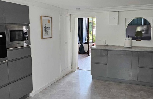 Tremblay-en-France Apartment | Fully equipped apartment 65 m2 + shared pool