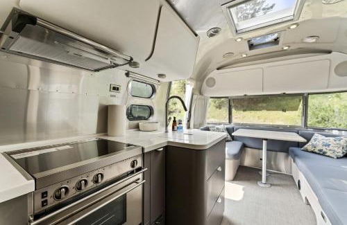 Chelan House | Fully-Equipped Airstream Rental for Glamping in Chelan, Washington