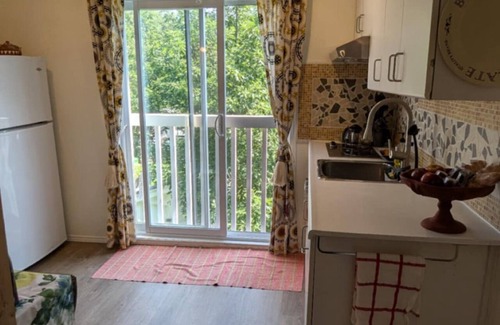 Richmond Apartment | Fully equipped apartment with 1 bedroom in our century-old residence.n